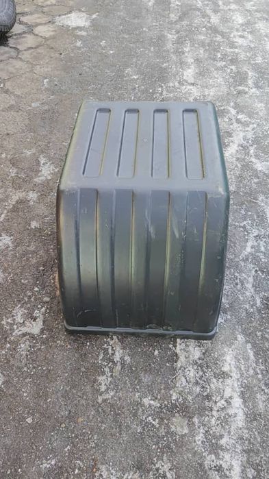 Подкрылки на бортовой и будку Спринтер