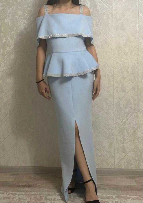 Прокат вечерних платьев современные и красивые