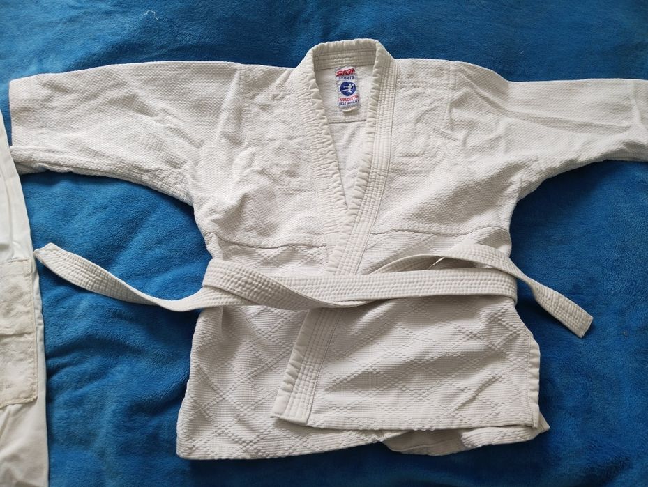 Кимоно для дзюдо детям