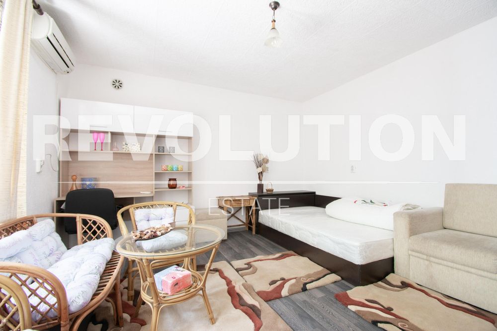 Дава се под наем Едностаен апартамент в София, Център - 52 кв.м за 460 € - Снимка #3