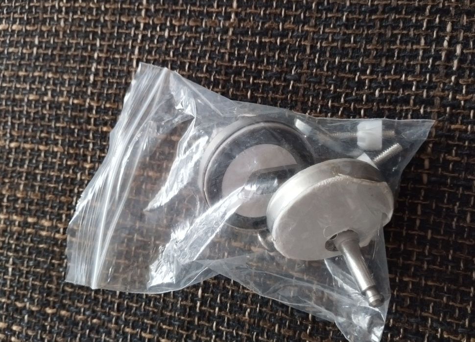 De vînzare sistem de prindere capac toaleta (soft closet) este nou nef