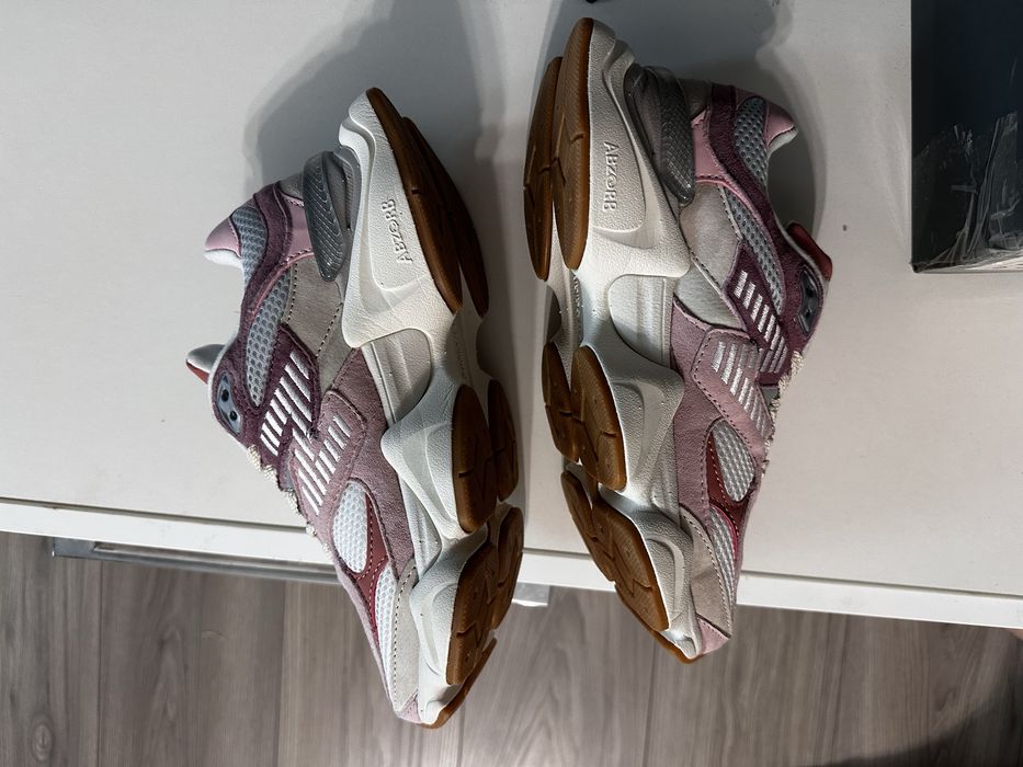 Adidasi New Balance 9060 36