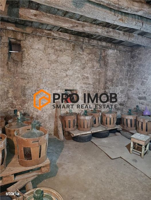 Teren intravilan+constructii zona Clodiru de Sus