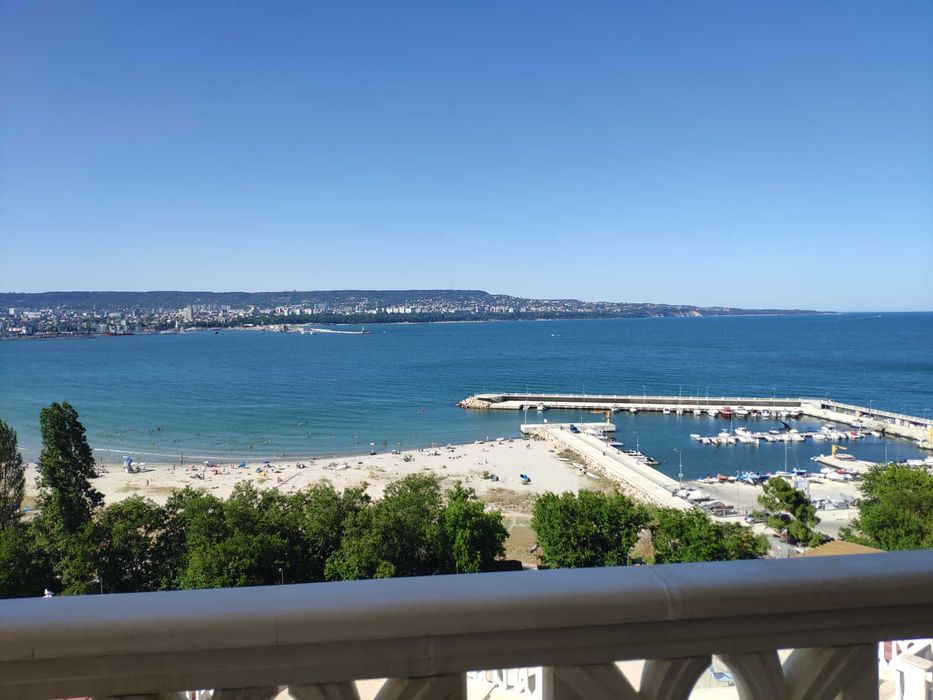 Дава се под наем Тристаен апартамент в Варна, Аспарухово - 113 кв.м за 950 € - Снимка #5