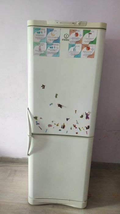 Холодильник сатылады срочно