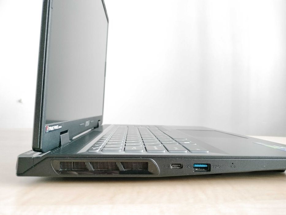 Laptop MSI Creator 16 inch, Intel Core i7 14700HX, 32GB DDR5, 1TB SSD, GeForce RTX 4060