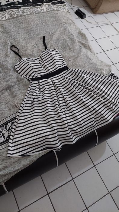 Две дамски роклички