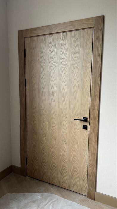 Установка межкомнатных дверей