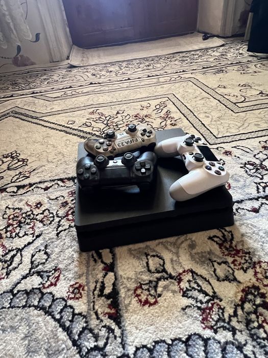 Playstation 4 slim 1tb
