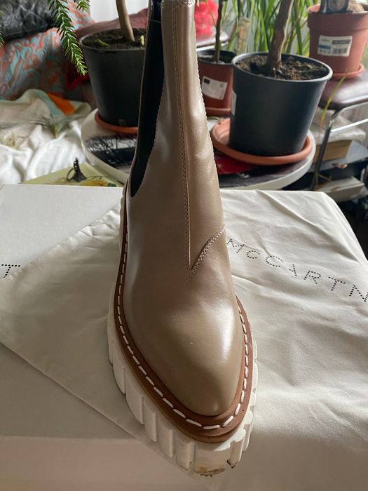 Ghete Stella McCartney model Emilie