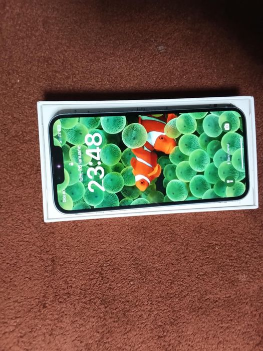 Vand iphone 14 impecabil