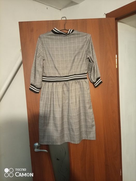 Продам платье б/у