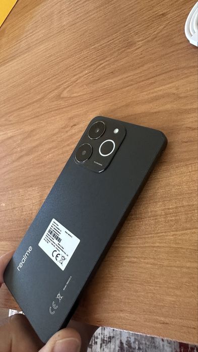 Мощен телефон 128gb Realme нов модел 2026