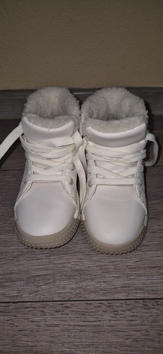 Ghete de iarana Primark