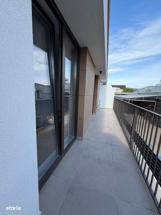 Apartament cu 2 camere finisat, 53 mp, balcon, zona Eroilor