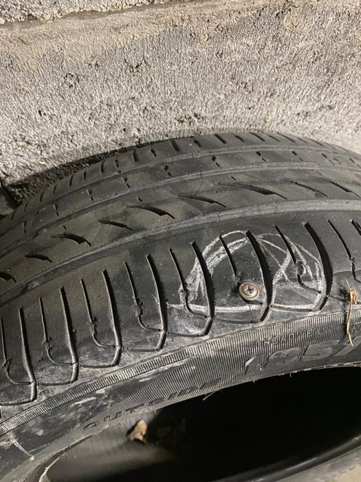 Продам 2-шины Кумхо