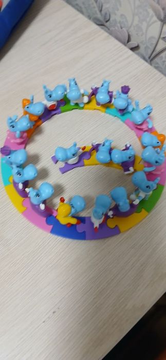 Очень много разных киндеров