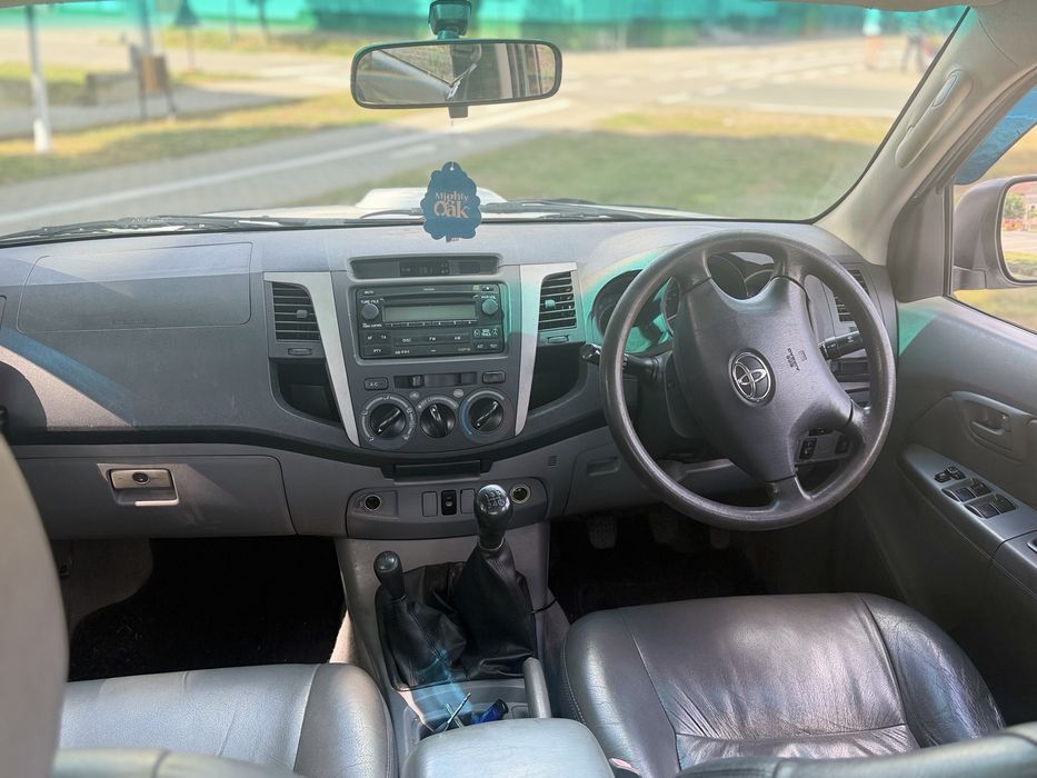 toyota hilux 2.5 diesel