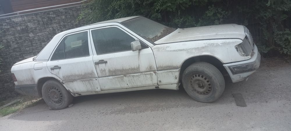 Мерседес 124 на запчасти