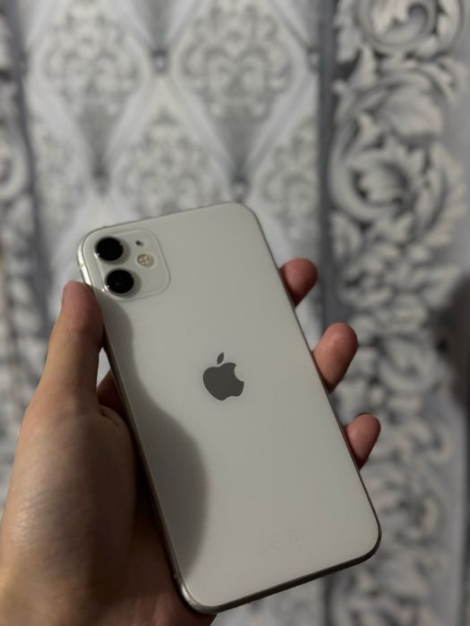 Айфон 11 в хорошем сост