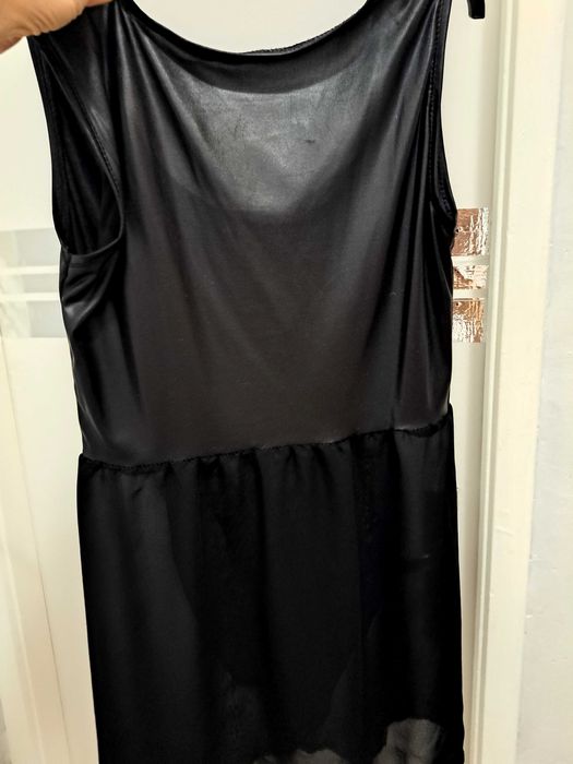 Продавам потник с камъни