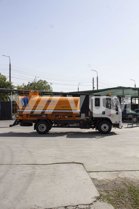 Поливомоечная машина FAW Tiger V (6 м³)