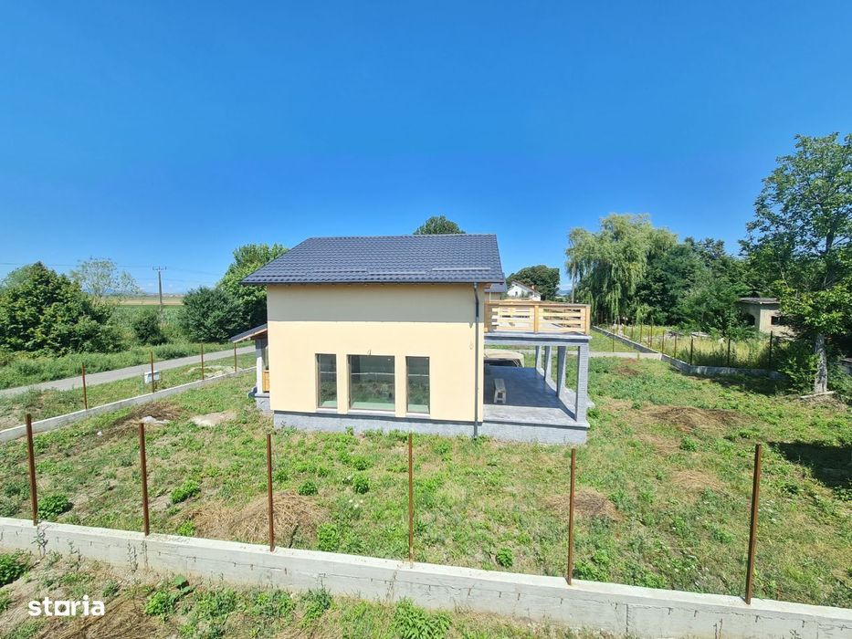 Casa noua - 4 camere de vanzare Halchiu Comision 0