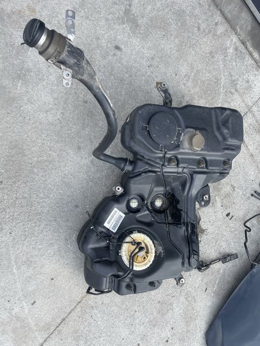 Rezervor combustibil motorina Audi A4 A5 b8 diesel
