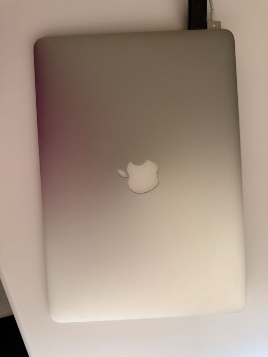 Apple MacBook Air БАРТЕР