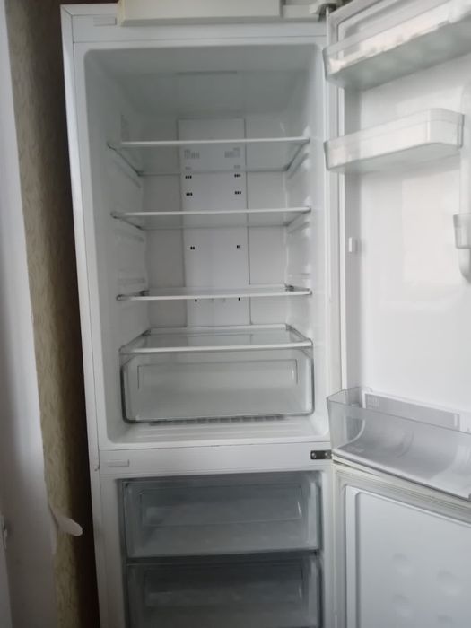 Продам холодильник