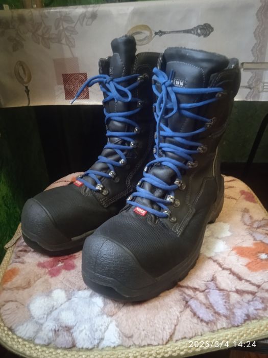 Продам рабочие ботинки