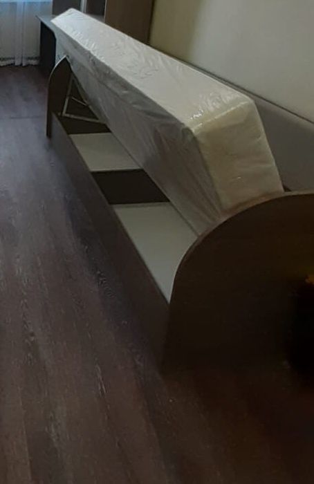 Продаётся кровать