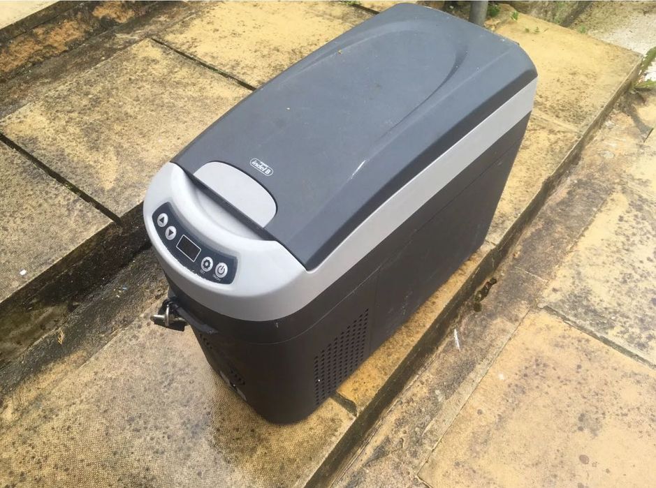 Хладилна чанта с компресор Indel B TB18