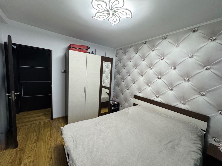 Inchiriere apartament 2 camere Piata Resita
