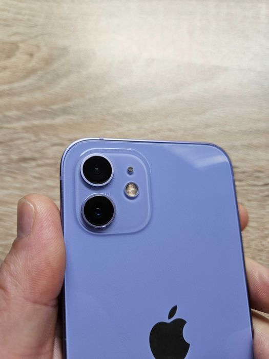 Iphone 12 128Гб,много запазен!