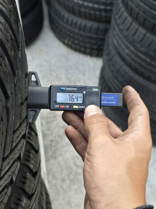 2 Броя 205/60/16 Michelin 7,6mm 2021DOT