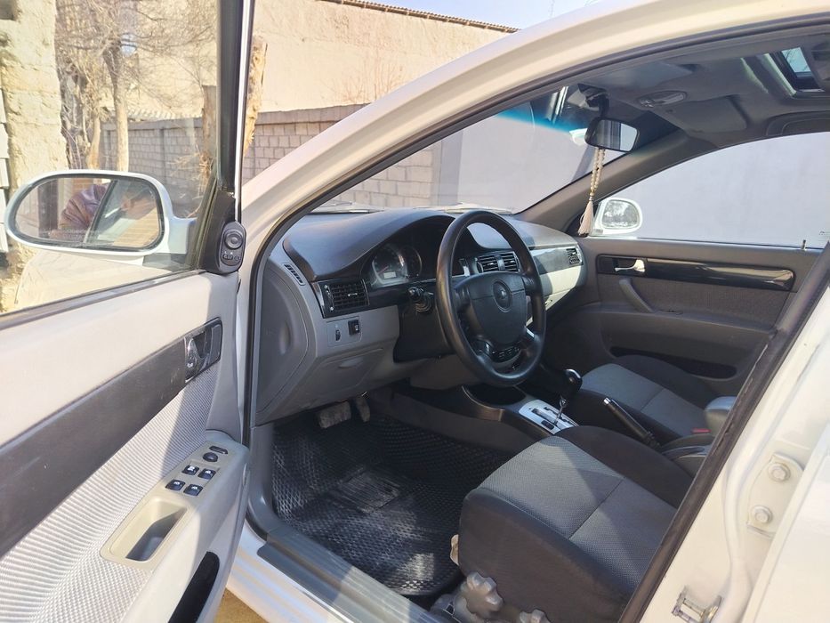 Chevrolet lasetti в хорошом состоянии