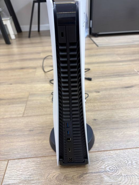 Продам Playstation 5