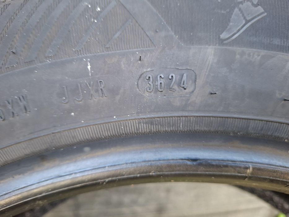 2бр 205/60/16 гудияр много запазени малко карани 24г