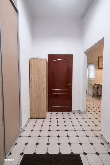 De închiriat apartament/birou zona centrală
