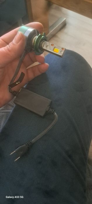 Лед крушки с вентилатор H7