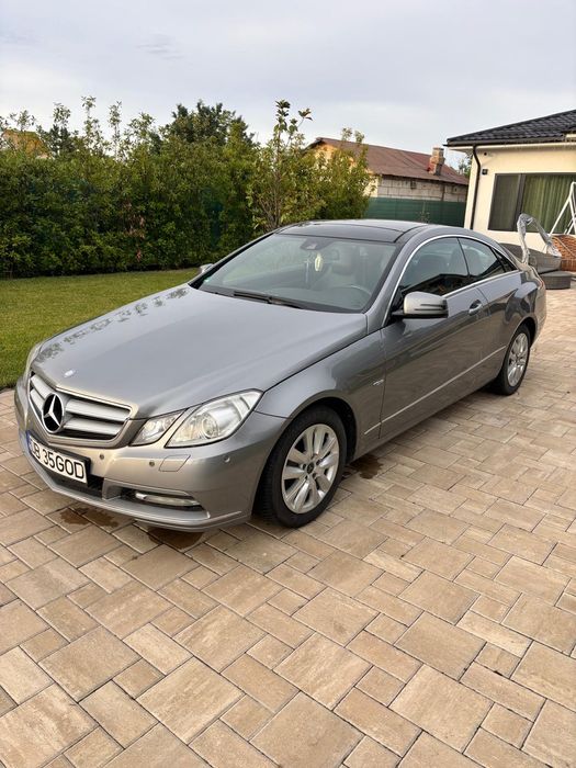 Schimb Vând 8500 euro  Mercedes Benz E220 coupe
