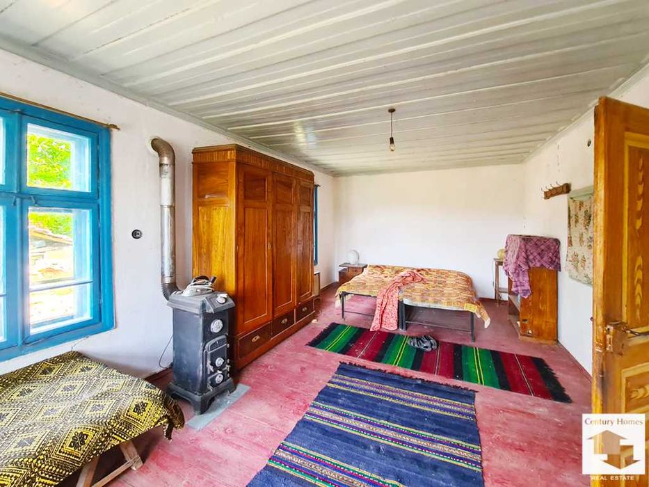 Продава се Къща в с. Ресен, Област Велико Търново - 200 кв.м за 205 €/кв.м - Снимка #2