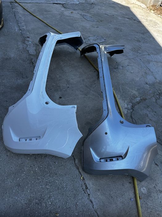 Bară spate toyota yaris cross.