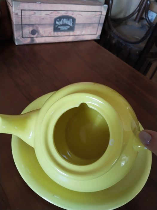 Чайник + блюдо.  Б/у