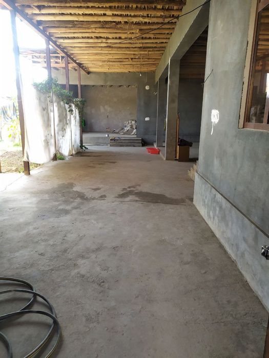 Parkent tumanida shoshilinch uy sotiladi