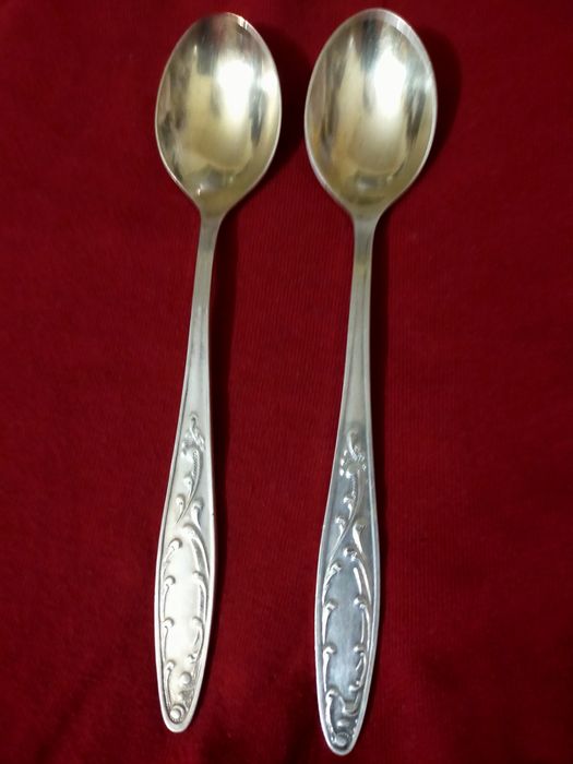 Мельхиоровые вилки, ложки столовые и чайные  новые