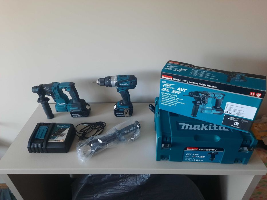 Перфоратор Винтоверт + две батерии,зарядно в Гаранция 1 г и 3 месеца.