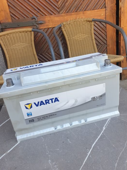 Акумолатор Varta 100Ah