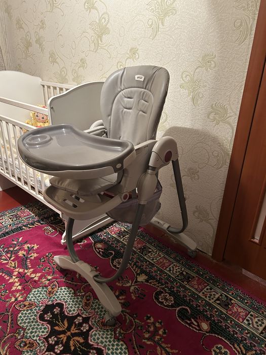 Продам стул для кормления